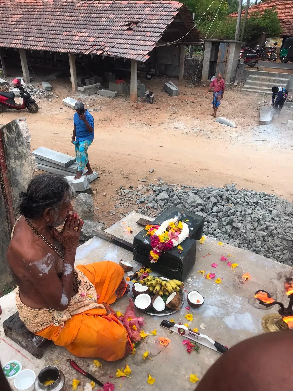 Ganapathi Sanathi (விநாயகர் சந்நிதி)